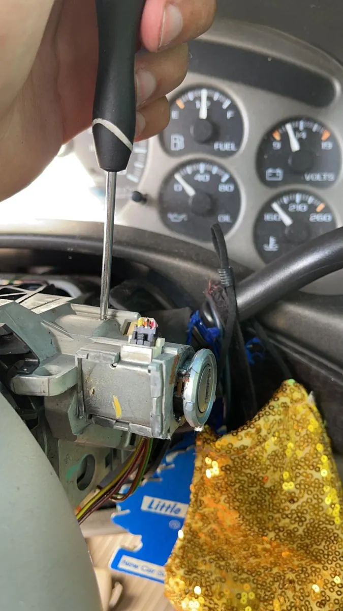 Removing an ignition cylinder