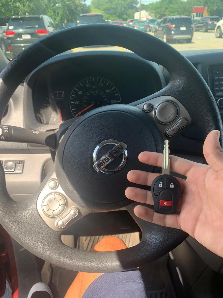 Nissan remote-head key